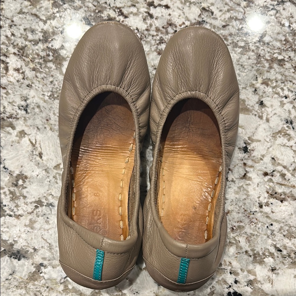 Tieks Tan Leather Flats with Teal Accent